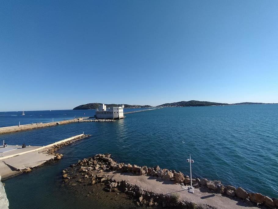 Appartement Agreable Pres De La Mer ! Toulon Bagian luar foto